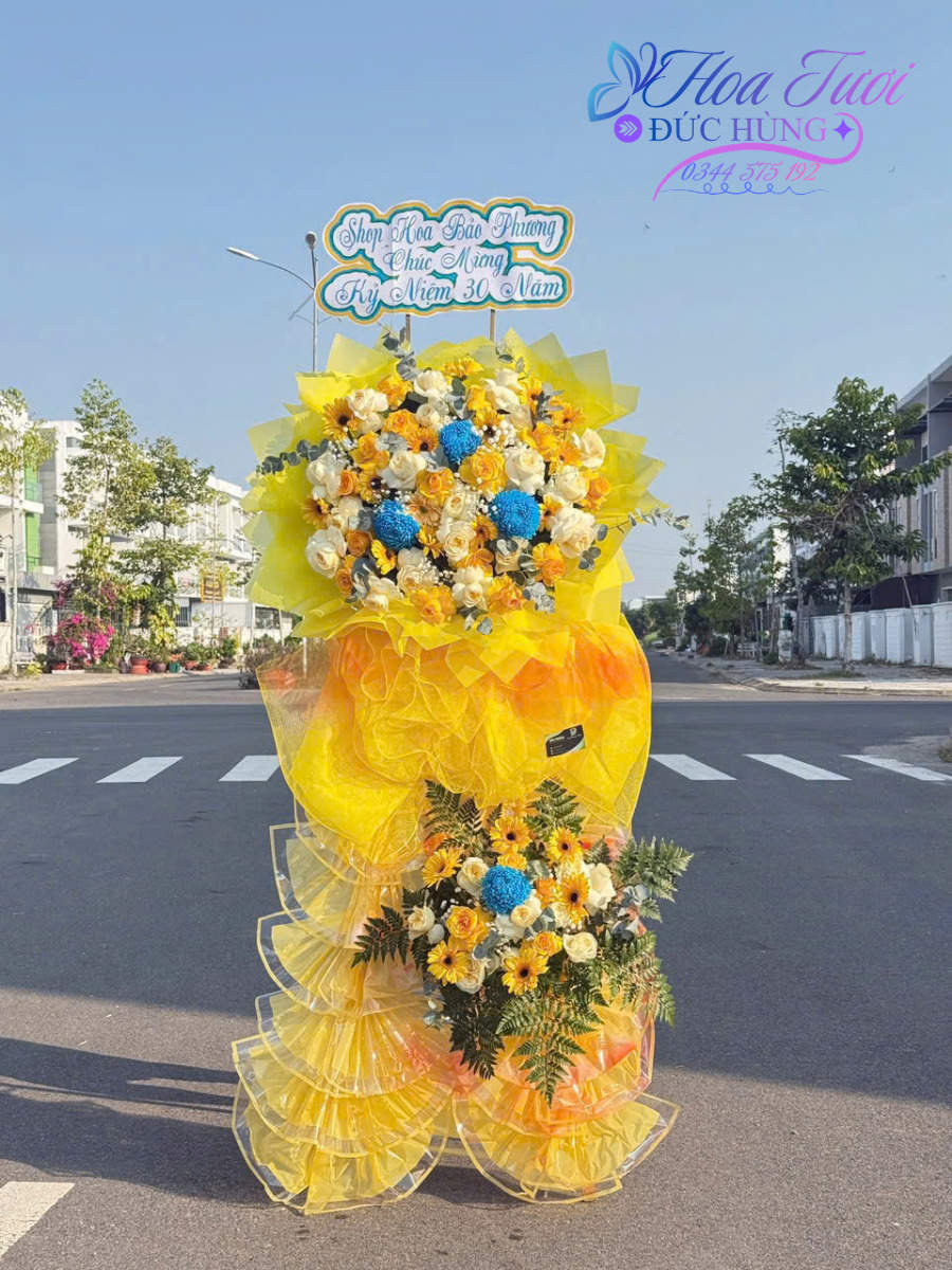Kệ Chúc Mừng Cửa Hàng